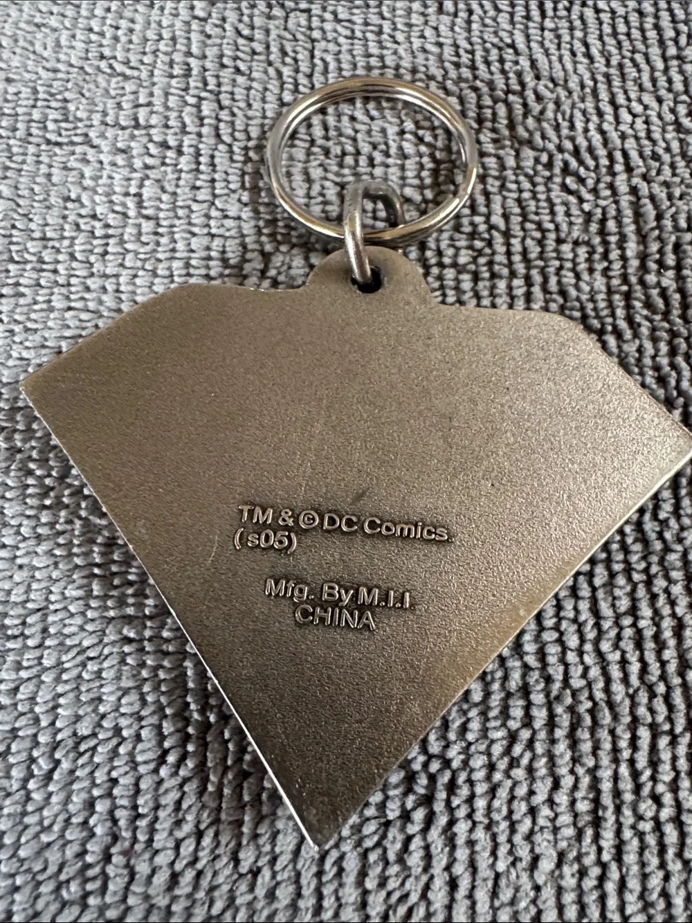 DC Comics Superman Shield Classic Logo  Pewter Metal Key Chain